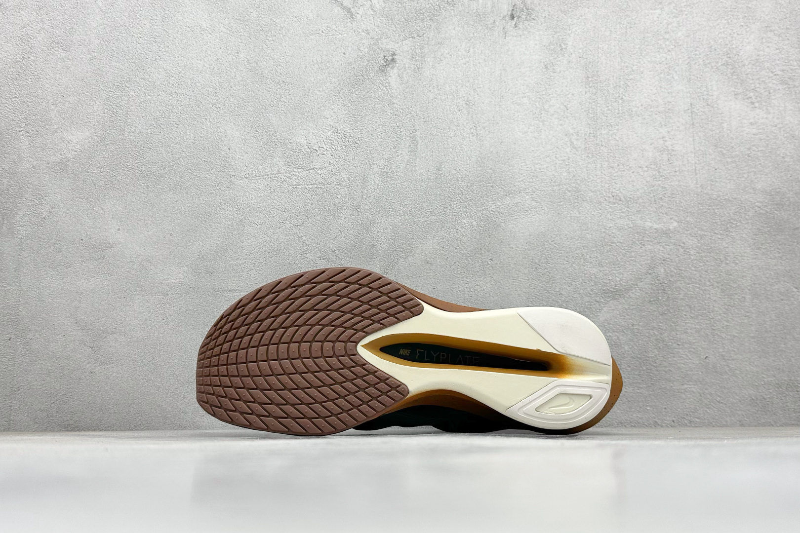 300 Nike ZoomX Vaporfly NEXT% 4 马拉松系列公路竞速超轻缓震跑步鞋 IH4453-220