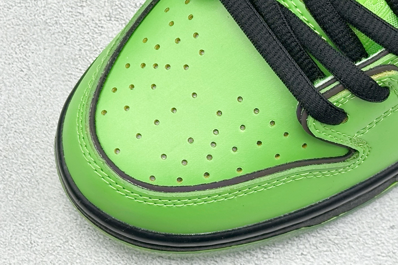 220 史诗级Nike SB Dunk Low x The Powerpuff Girls 天小女警联名 绿色毛毛 FZ8319-300