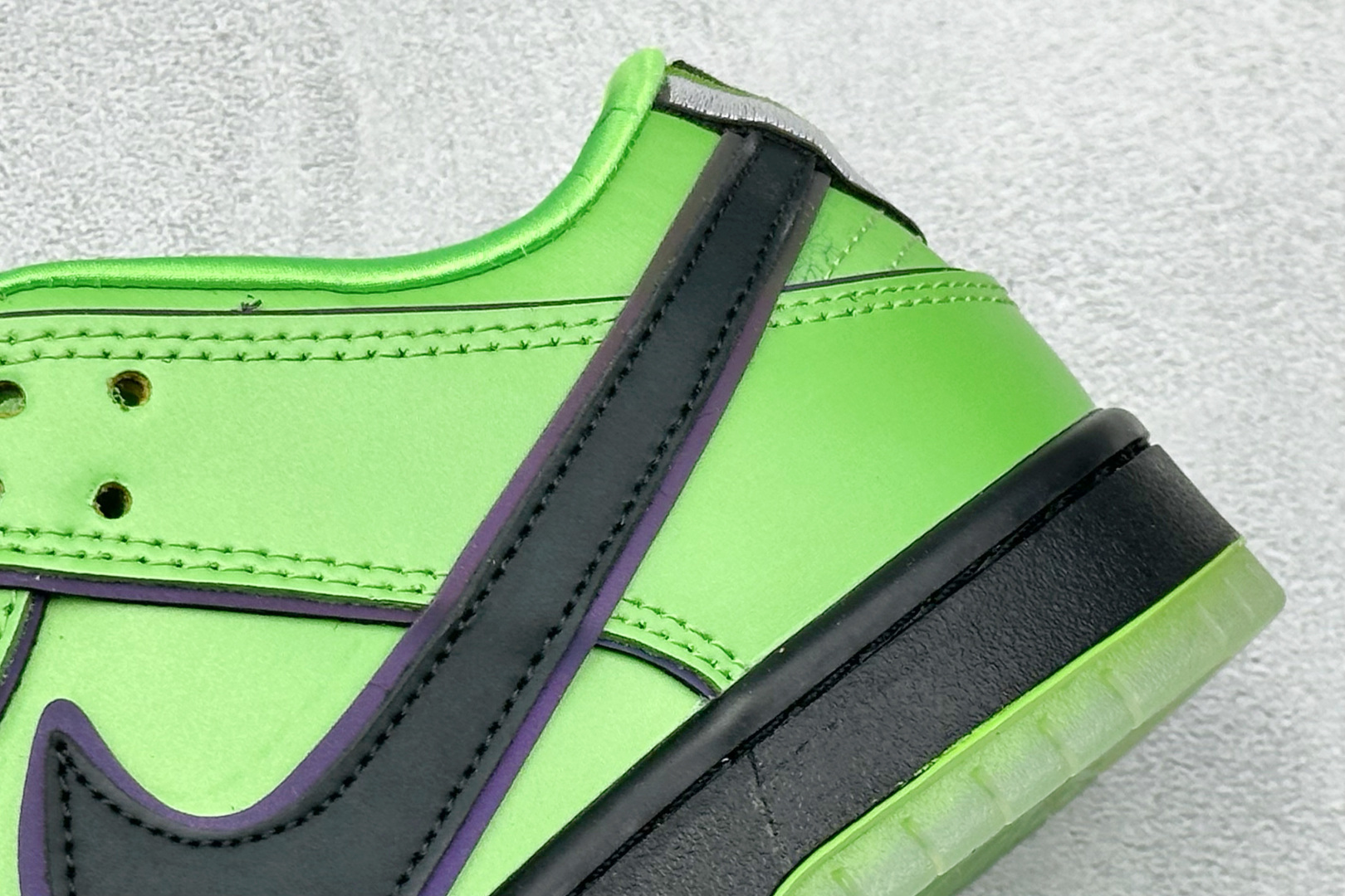 220 史诗级Nike SB Dunk Low x The Powerpuff Girls 天小女警联名 绿色毛毛 FZ8319-300