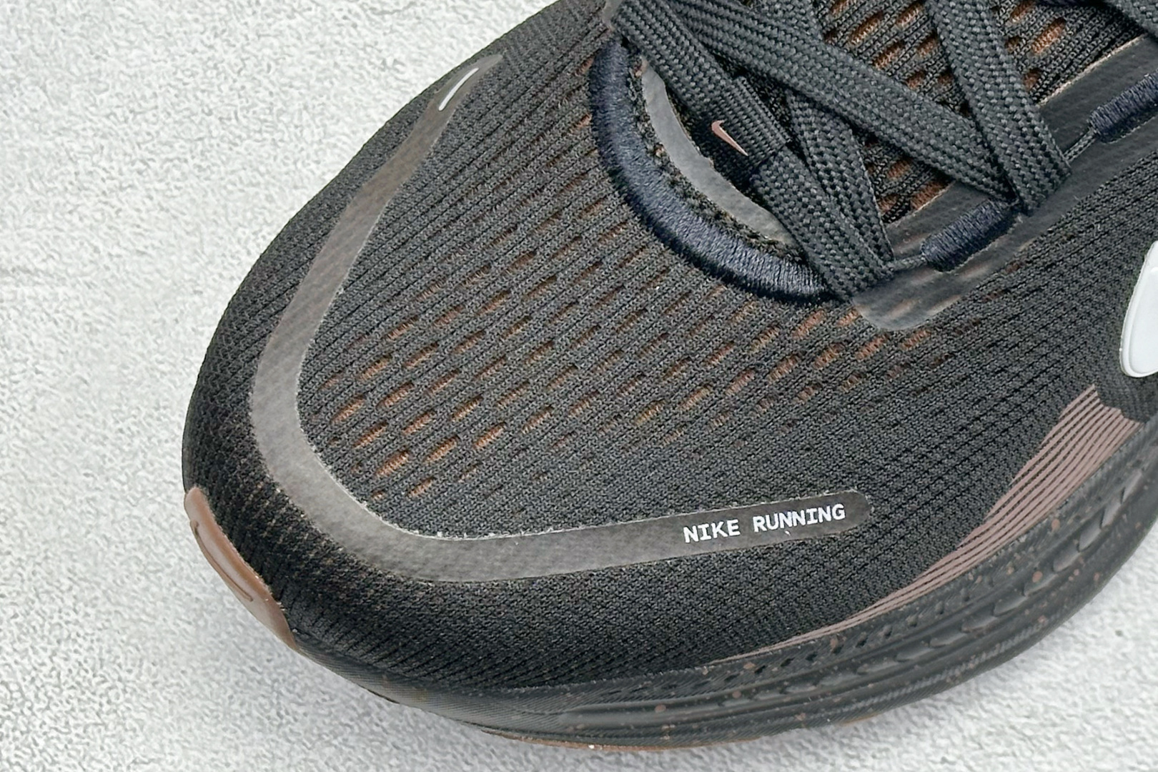 180 RS版 NK Zoom VOMERO 18 轻量跑鞋 耐克网透面气 训跑练步鞋 IH4454-001