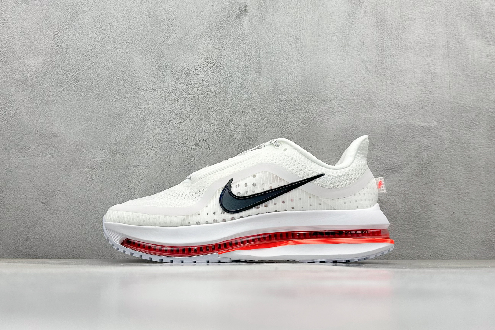 最新配色集合
YH版NK Air Zoom Pegasus Premium 耐克网面全掌气垫缓震跑鞋