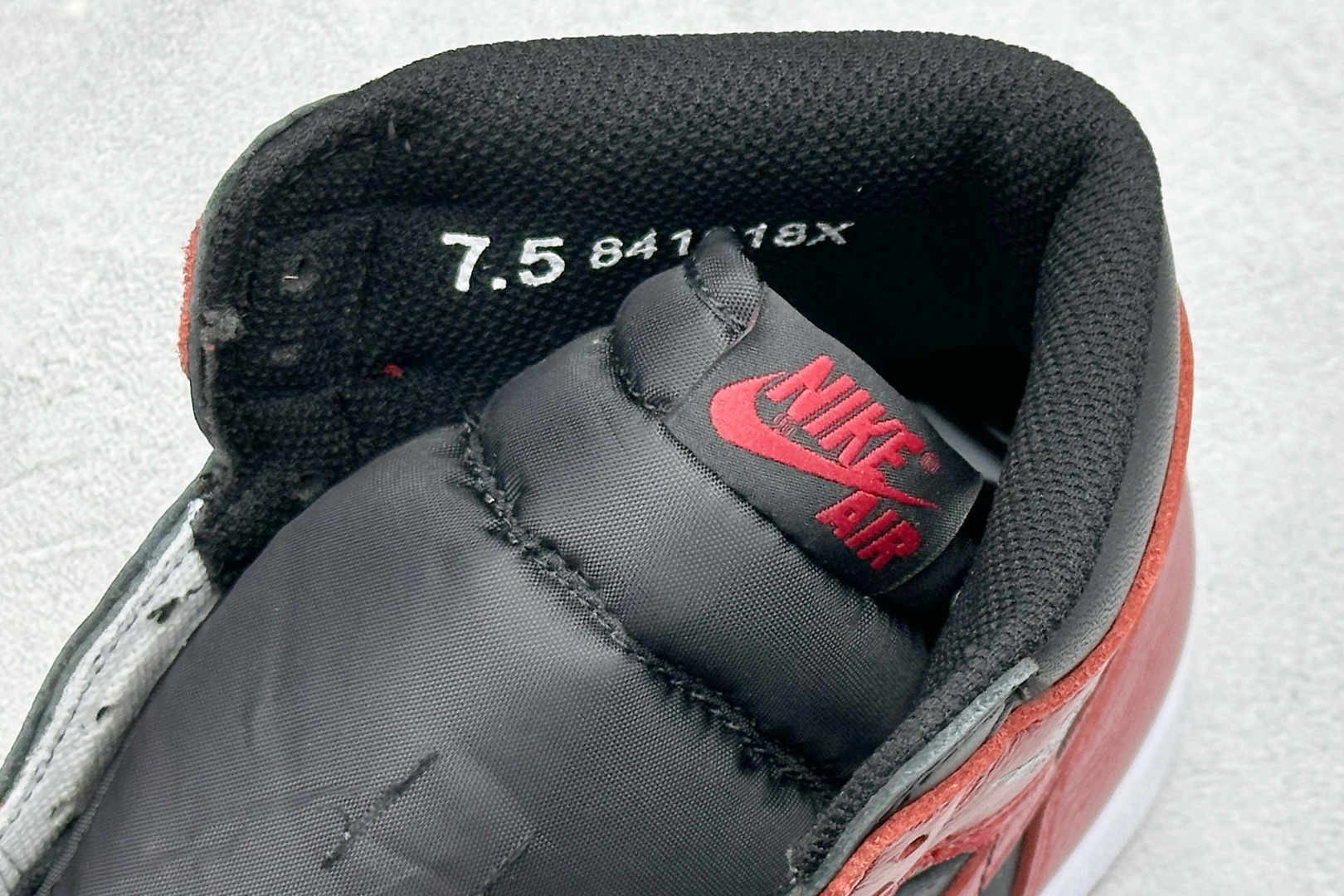 260 新F版AIR Jordan 1 RETRO HIGH 高帮 黑红禁穿 555088-001