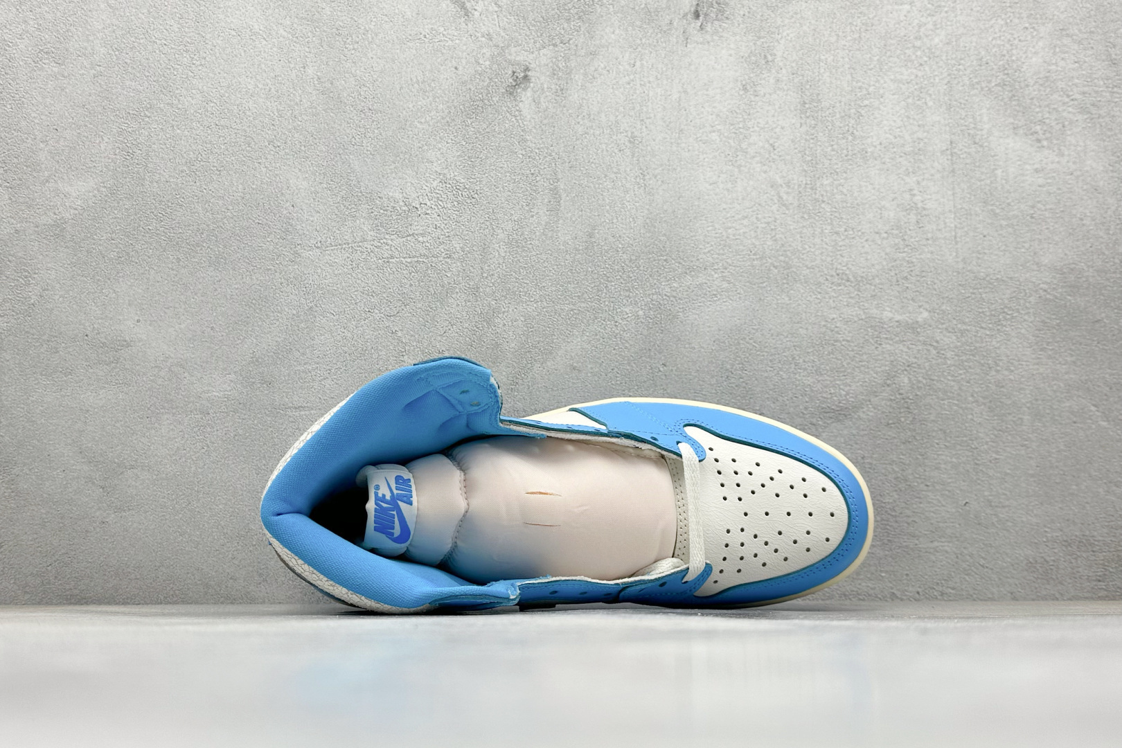 260 新F版AIR Jordan 1 RETRO HIGH 高帮 裂纹白蓝 DZ5485-402