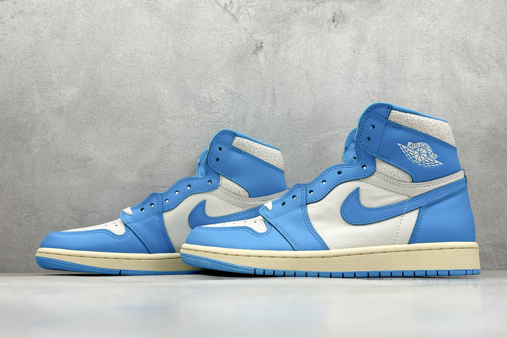 260 新F版AIR Jordan 1 RETRO HIGH 高帮 裂纹白蓝 DZ5485-402