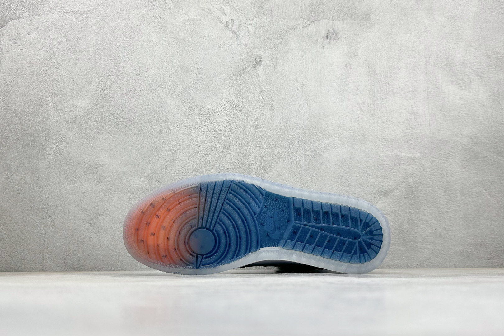 260 新F版AIR Jordan 1 RETRO HIGH 高帮 小迪奥 CK6637-104