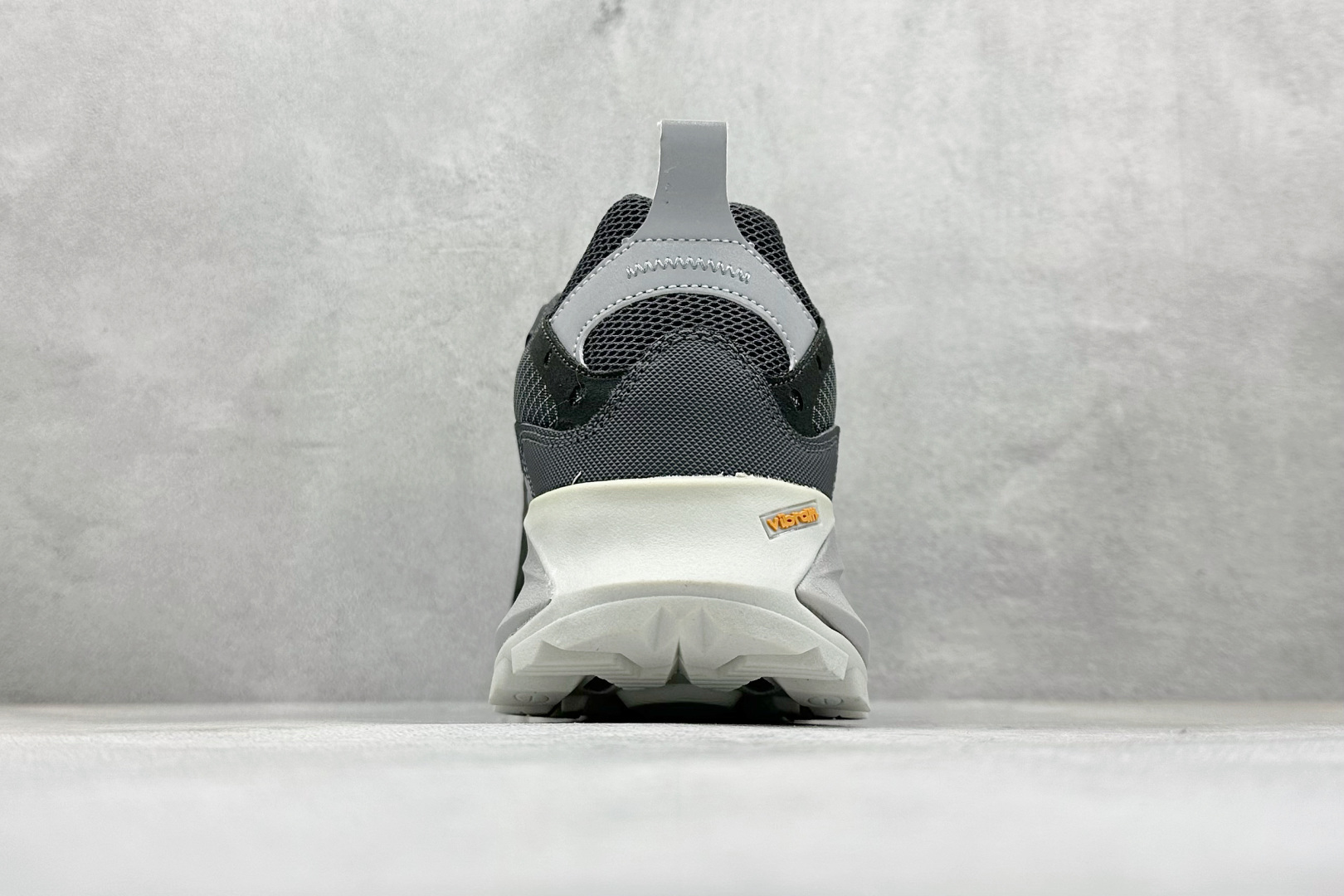 240 Columbia 哥伦比亚户外登山鞋休闲鞋户外越野徒步鞋