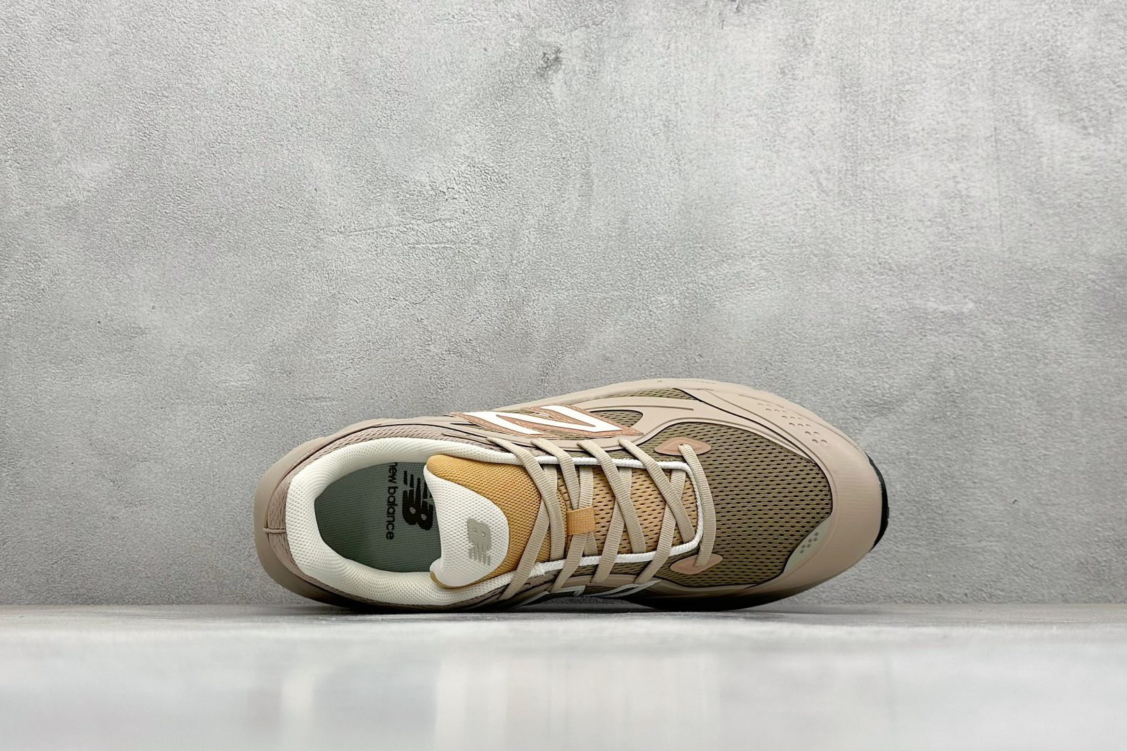 210 New Balance NB Fresh Foam Evoz舒适耐磨低帮跑步鞋 UTRNAC