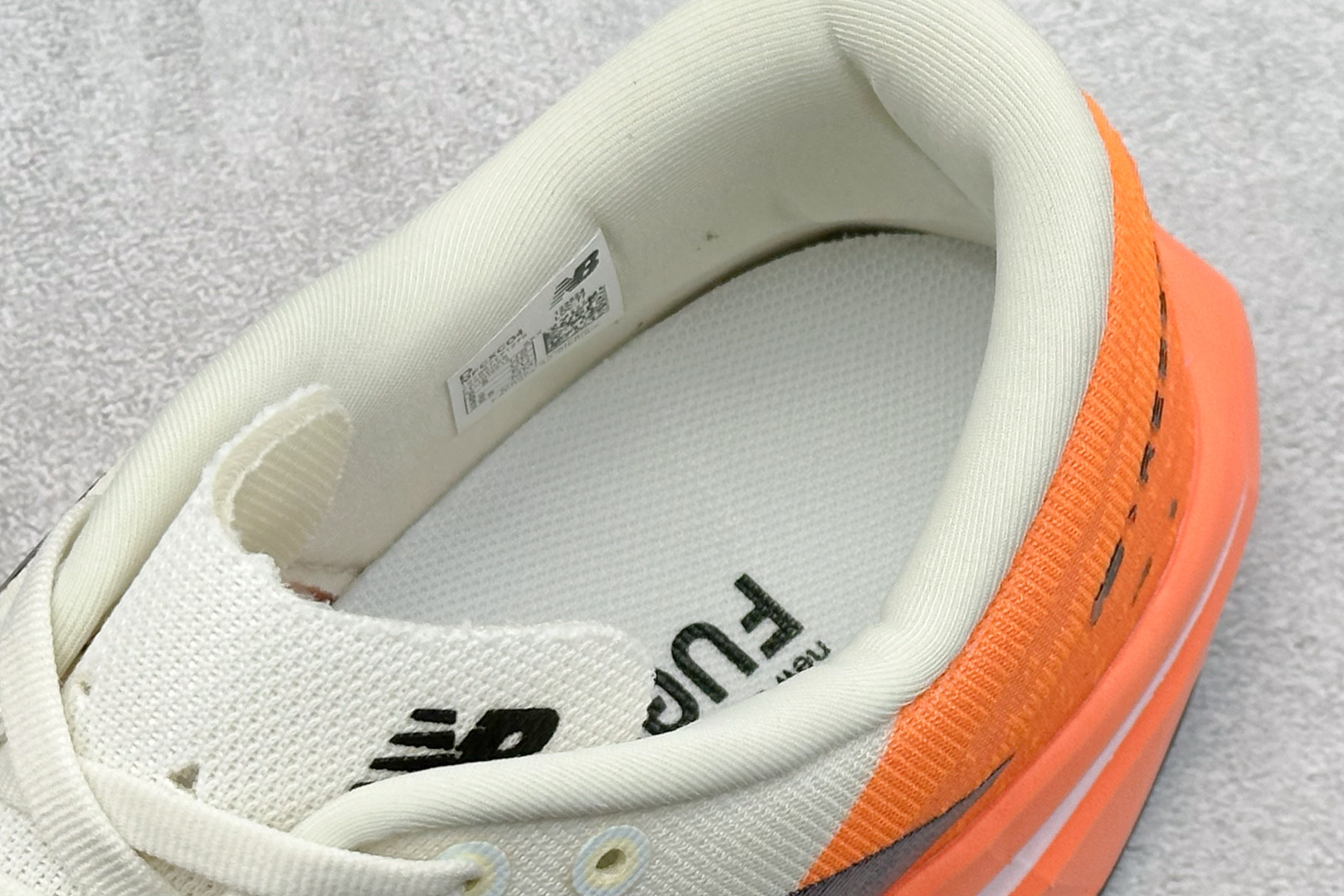 180 New Balance FuelCell SuperComp Trainer V4 新百伦NB系列超轻量化低帮休闲运动慢跑鞋 MFCXCO4