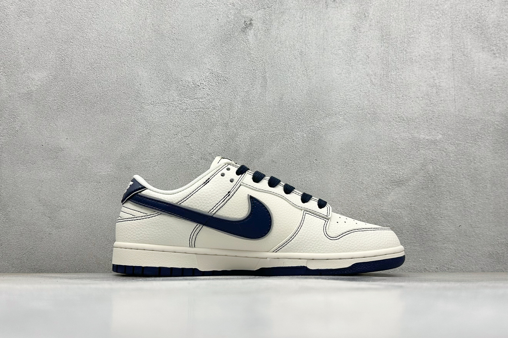 280 Nike SB Dunk Low“ Supreme联名——午夜蓝” 周年高端定制 低帮休闲板鞋 SM6668-116