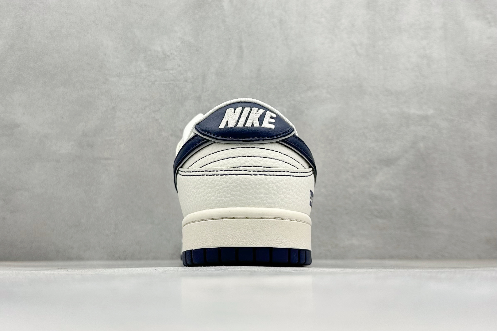 280 Nike SB Dunk Low“ Supreme联名——午夜蓝” 周年高端定制 低帮休闲板鞋 SM6668-116