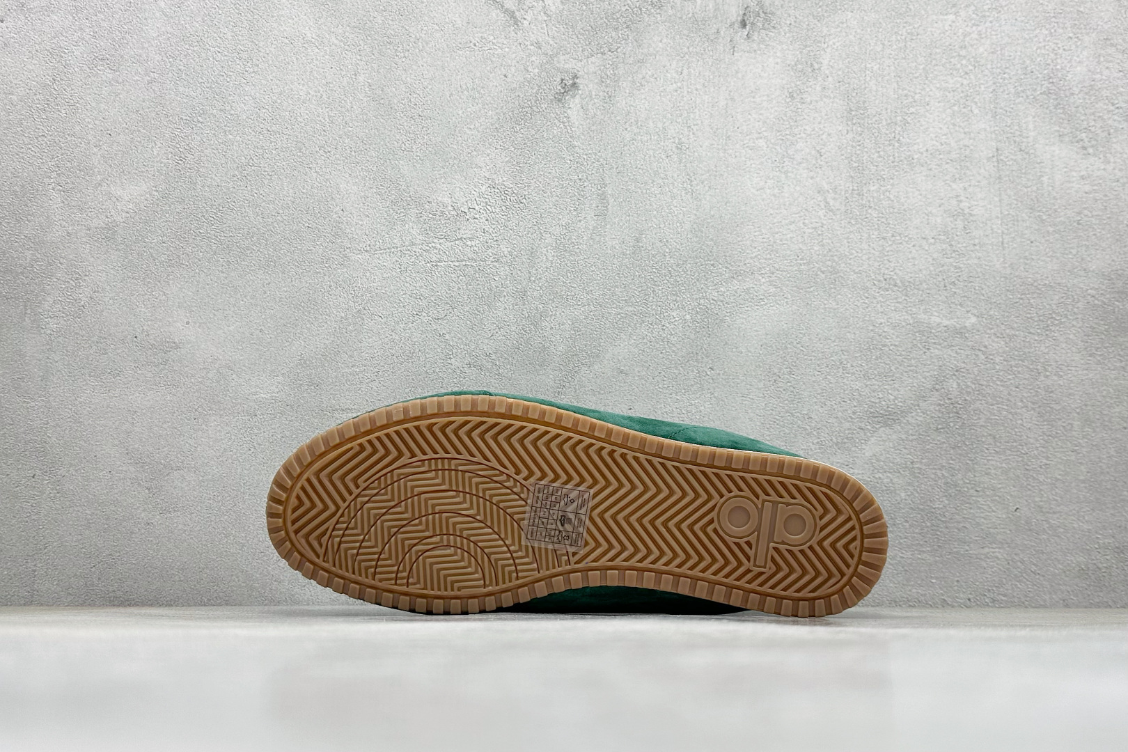 K版Alo Yoga Sunset Sneaker 徳训生活休闲鞋 A0891U-GREEN