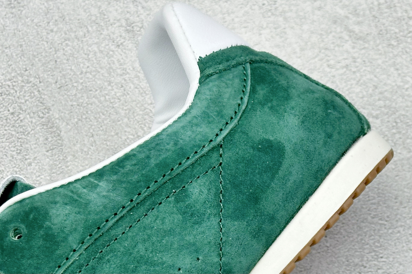 K版Alo Yoga Sunset Sneaker 徳训生活休闲鞋 A0891U-GREEN