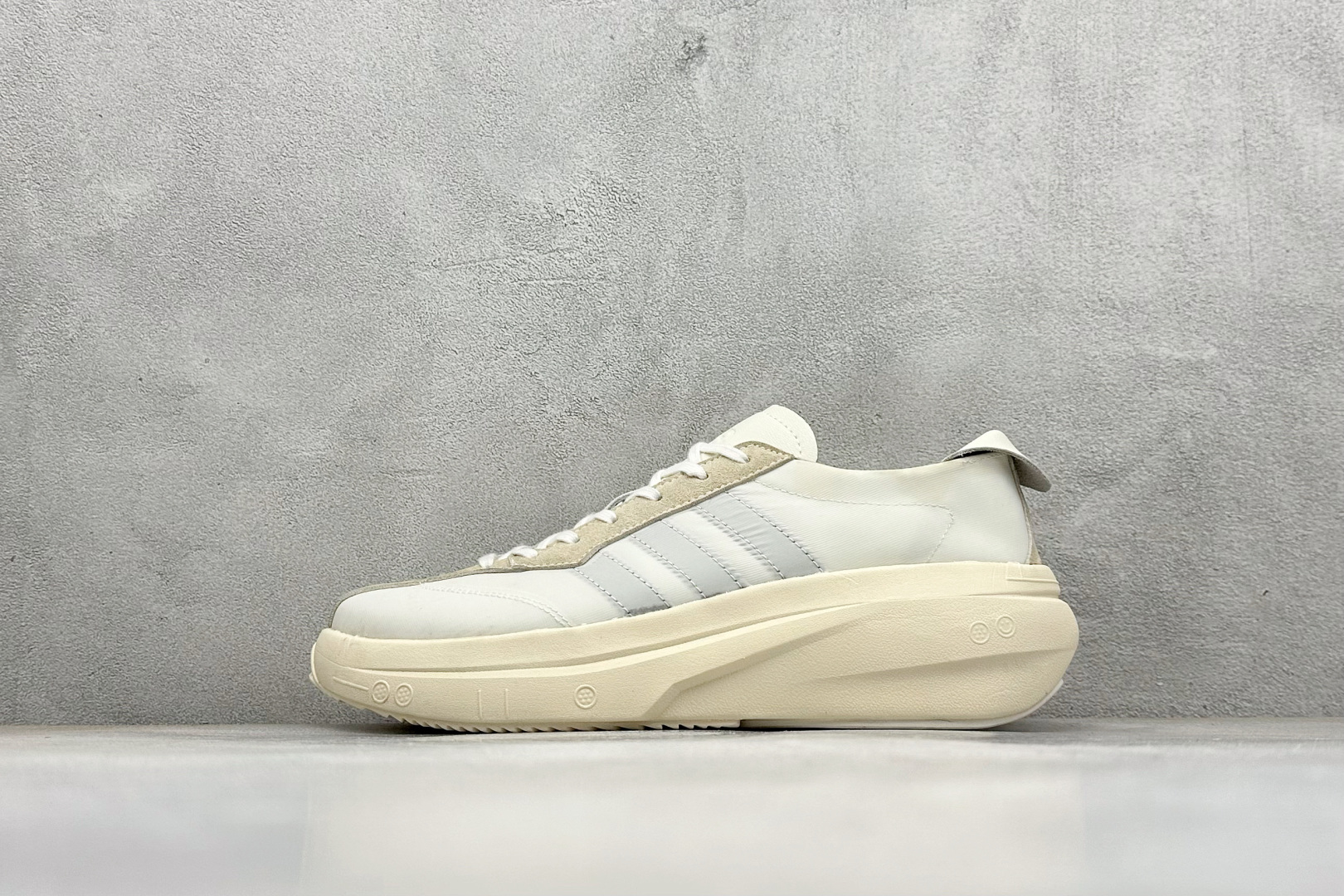 200 Y-3 Subaya系列 舒适百搭 防滑低帮生活休闲鞋 JQ0584