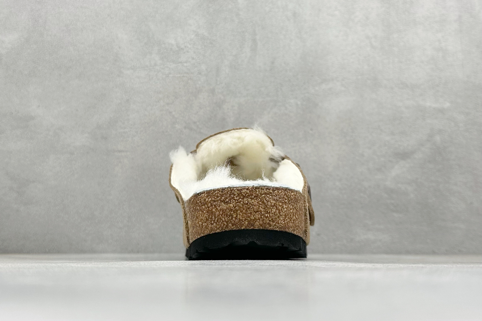 220 BK版Birkenstock 博肯包头半拖毛绒系列 棕色毛里 0129423