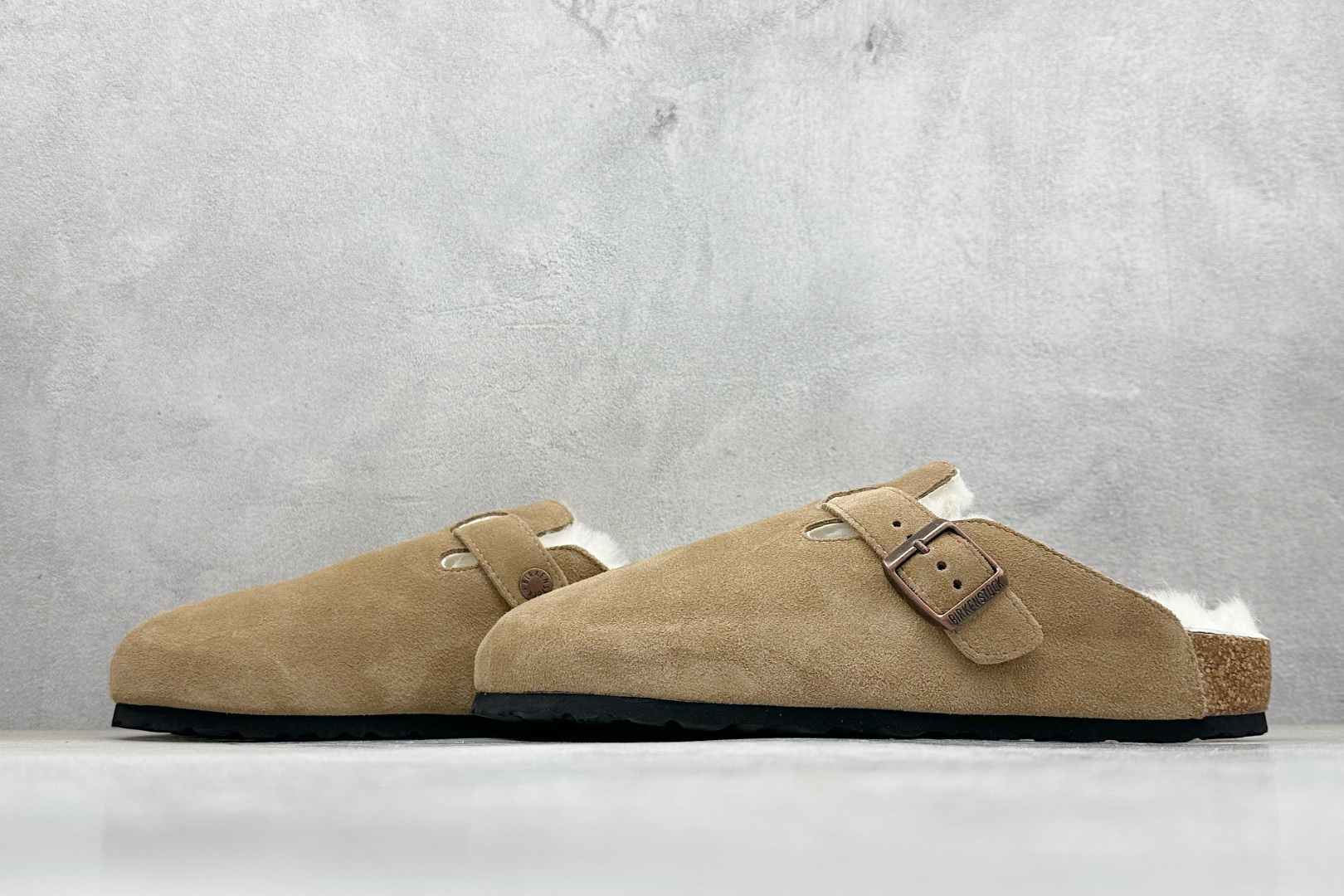 220 BK版Birkenstock 博肯包头半拖毛绒系列 棕色毛里 0129423