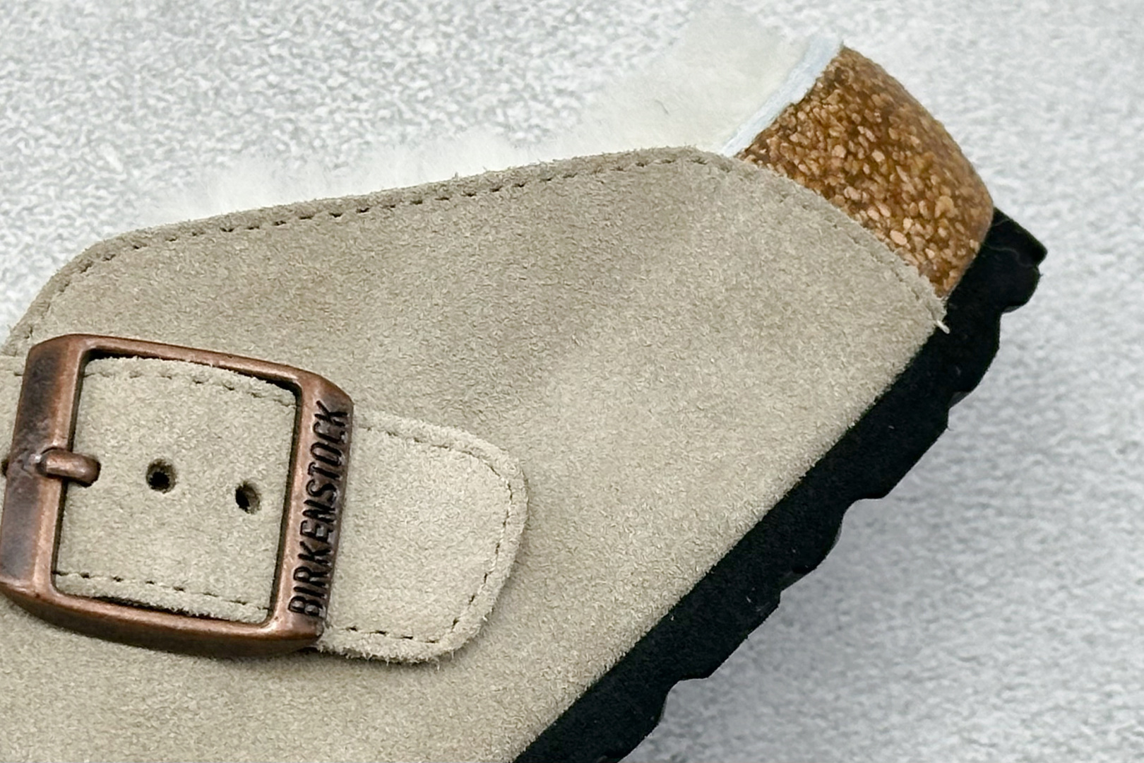 220 BK版Birkenstock 博肯包头半拖毛绒系列 橄榄绿毛里 0129423