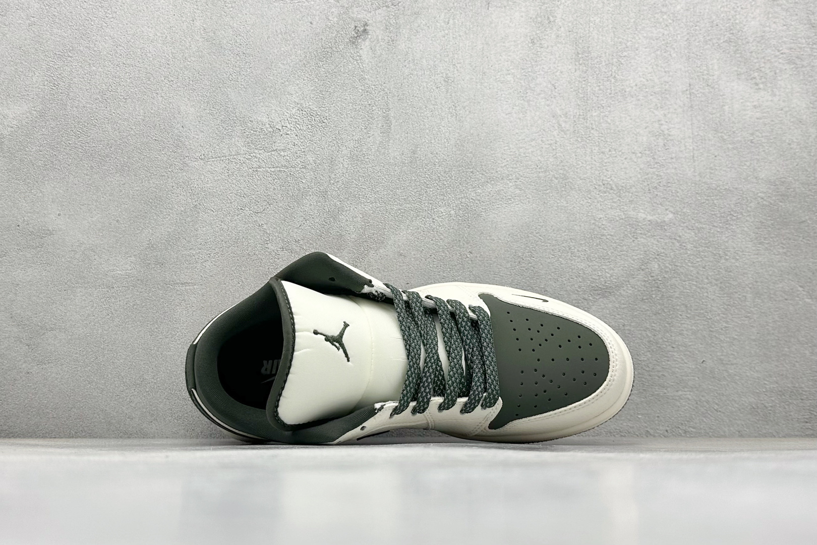 280 Air Jordan 1 Retro Low x 斯图西联名 低帮板鞋 QD1988-002