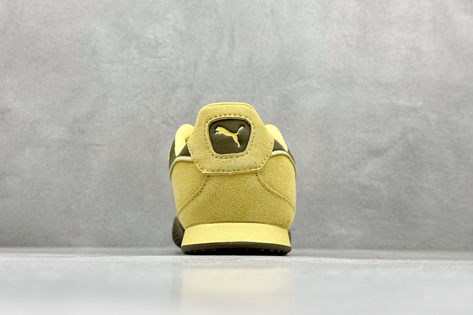 TG版PUMA Bella V2 Leather彪马 舒适 低帮生活休闲德训薄底鞋 404709-04