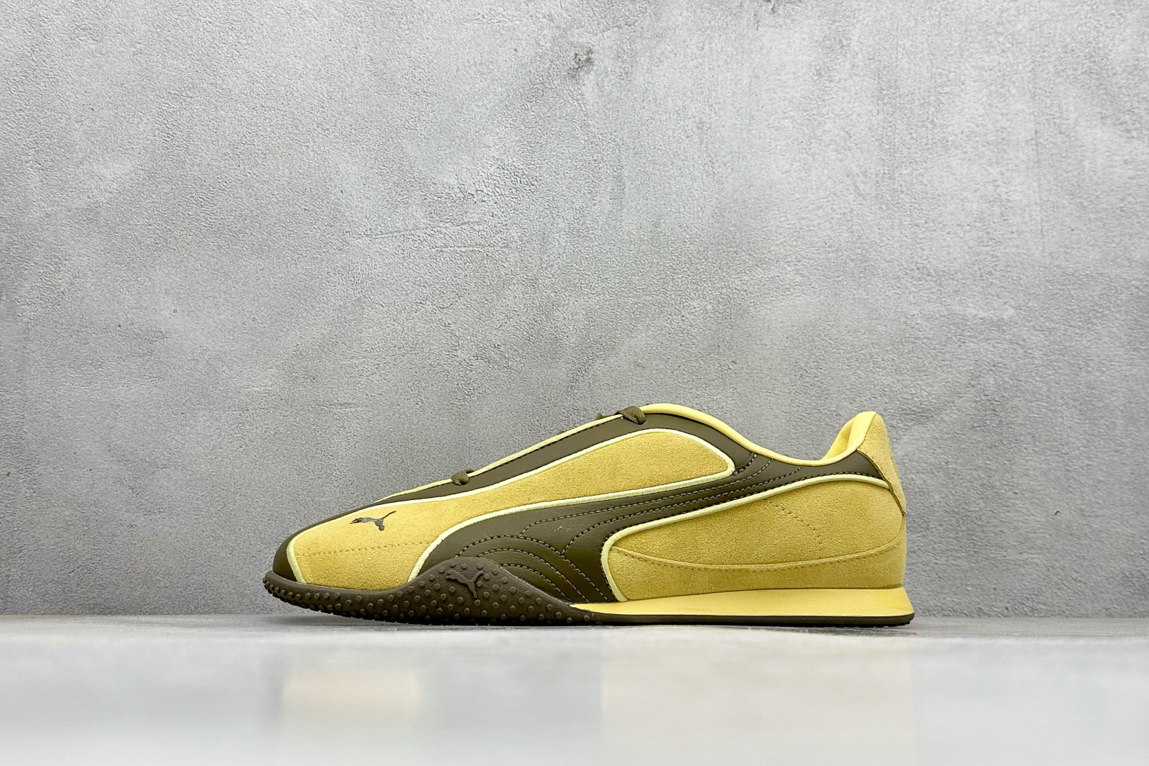 TG版PUMA Bella V2 Leather彪马 舒适 低帮生活休闲德训薄底鞋 404709-04