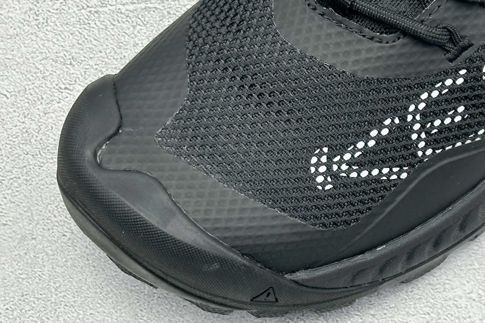 200 GX版KEEN科恩 NXIS EVO WP 户外运动低帮防水透气徒步鞋 黑色 1027797