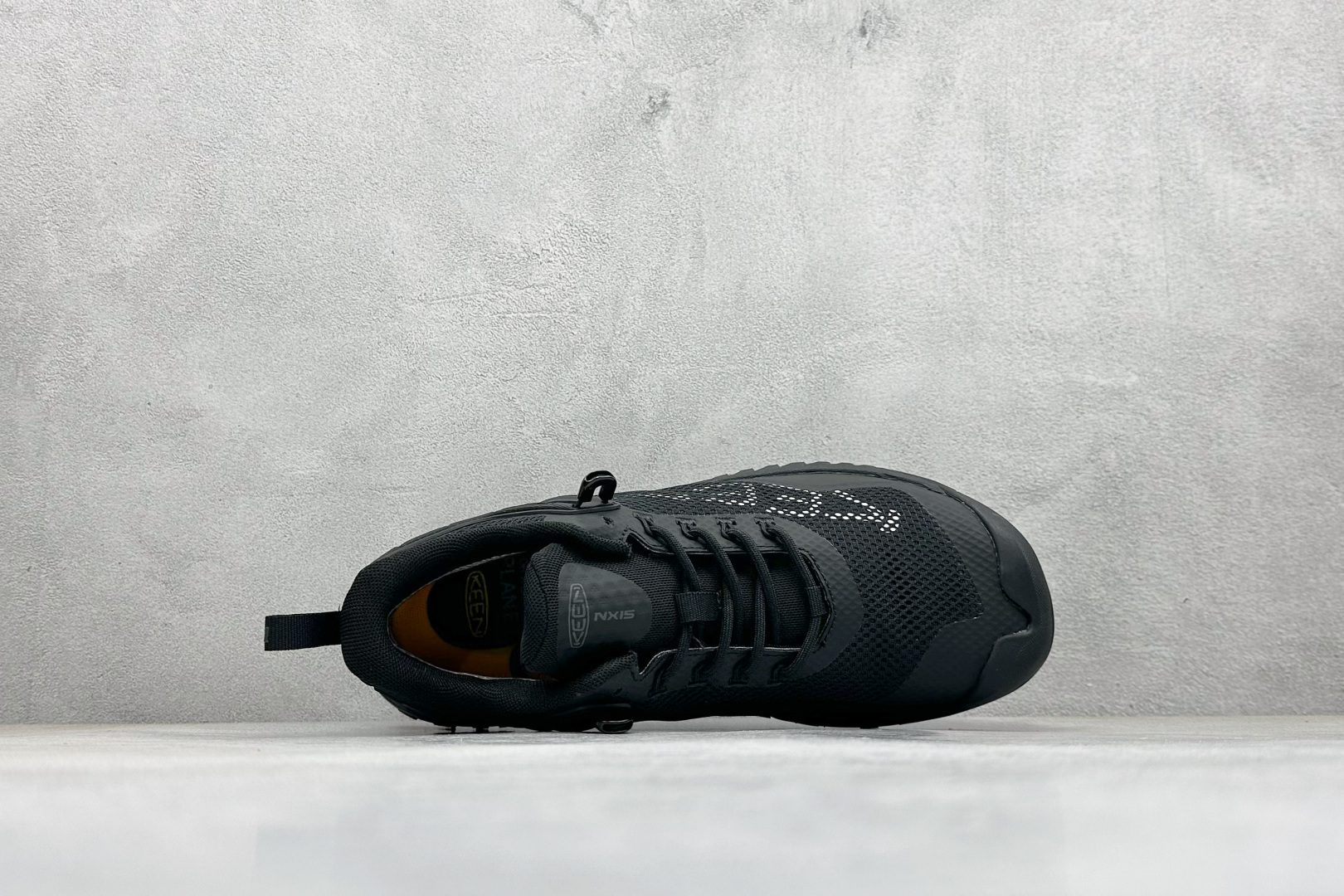 200 GX版KEEN科恩 NXIS EVO WP 户外运动低帮防水透气徒步鞋 黑色 1027797