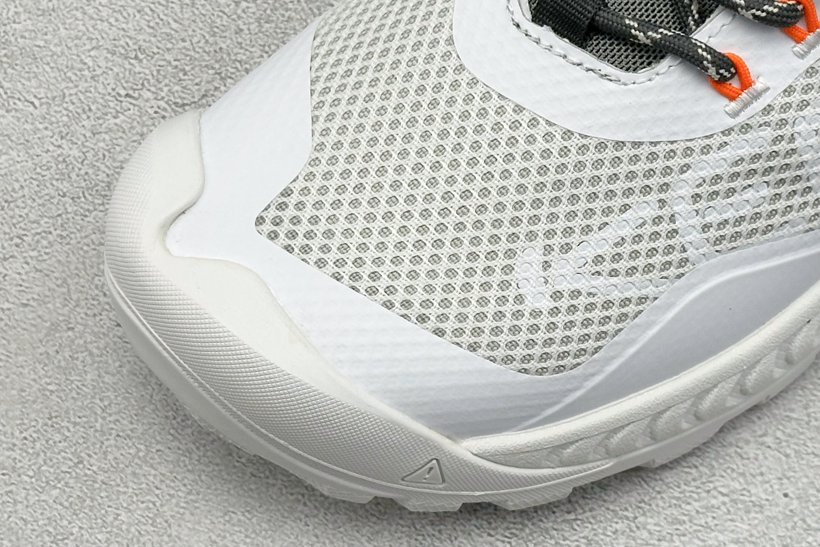 200 GX版KEEN科恩 NXIS EVO WP 户外运动低帮防水透气徒步鞋 白色 1030062