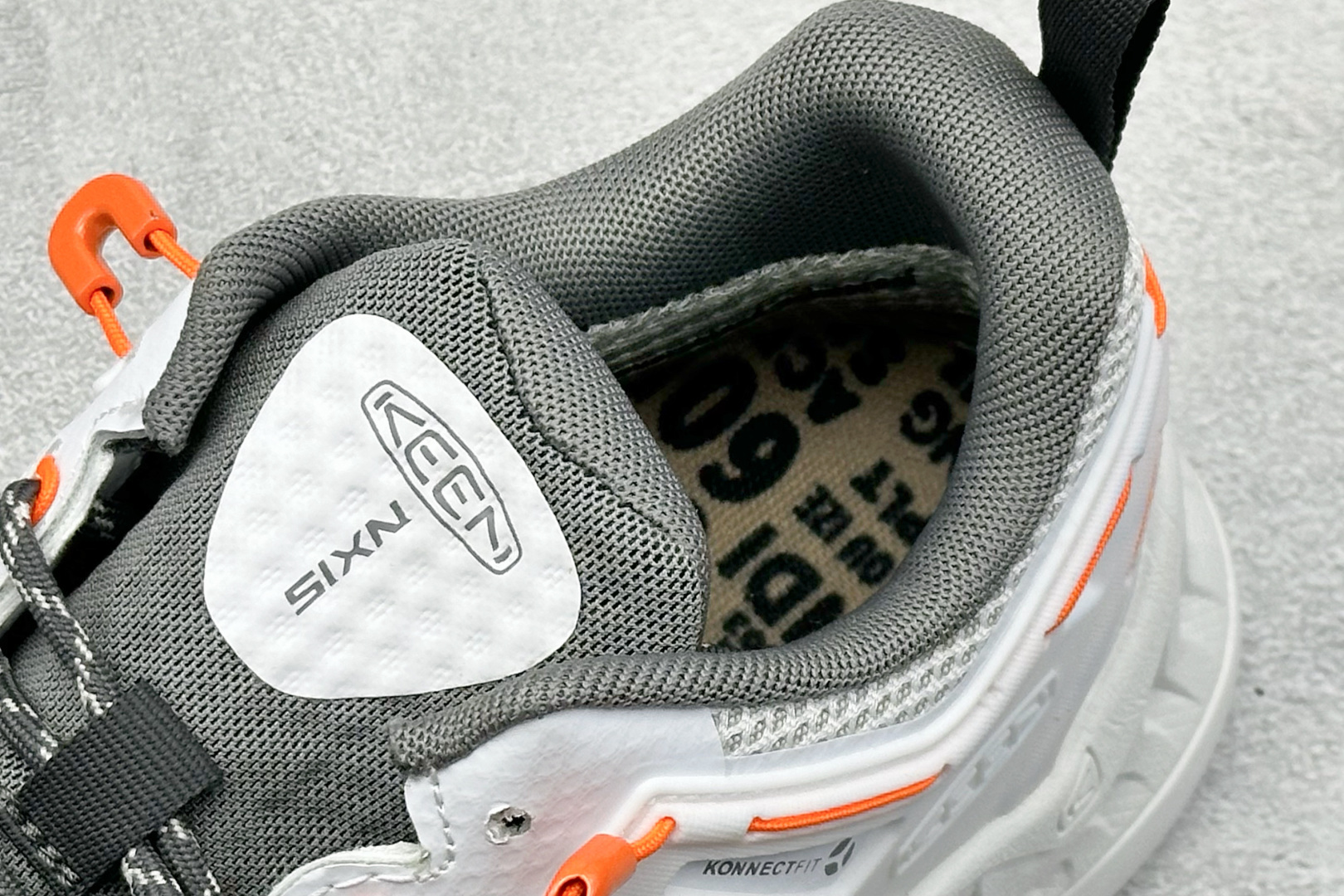 200 GX版KEEN科恩 NXIS EVO WP 户外运动低帮防水透气徒步鞋 白色 1030062