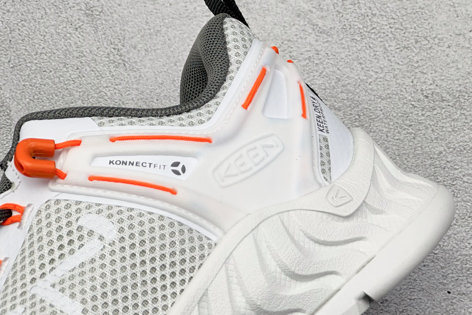 200 GX版KEEN科恩 NXIS EVO WP 户外运动低帮防水透气徒步鞋 白色 1030062