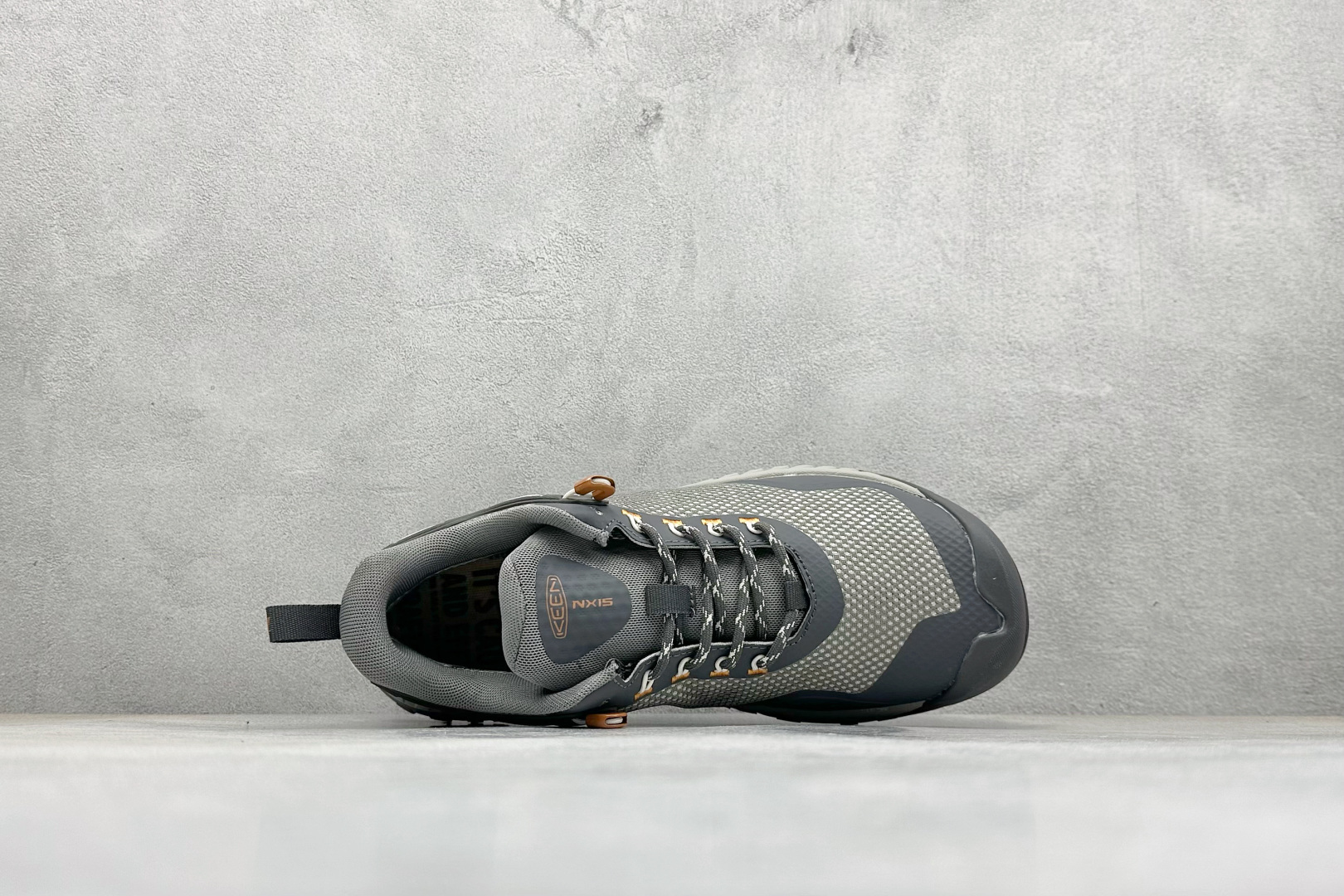 200 GX版KEEN科恩 NXIS EVO WP 户外运动低帮防水透气徒步鞋 灰色 1027798