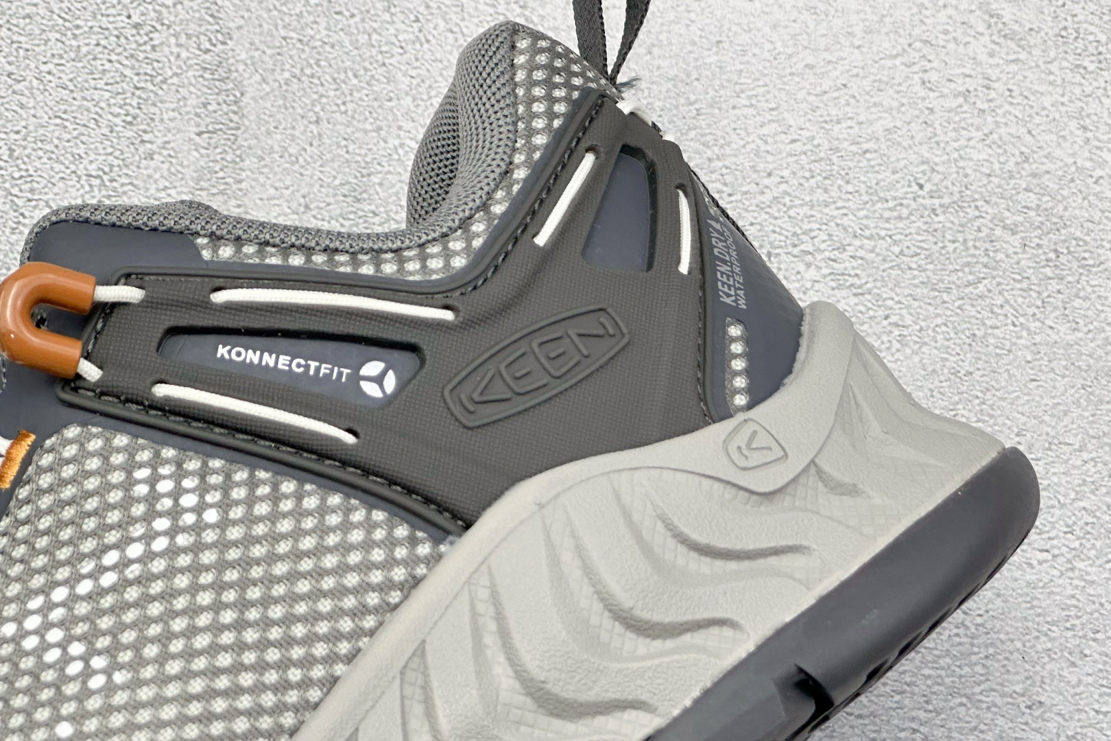 200 GX版KEEN科恩 NXIS EVO WP 户外运动低帮防水透气徒步鞋 灰色 1027798