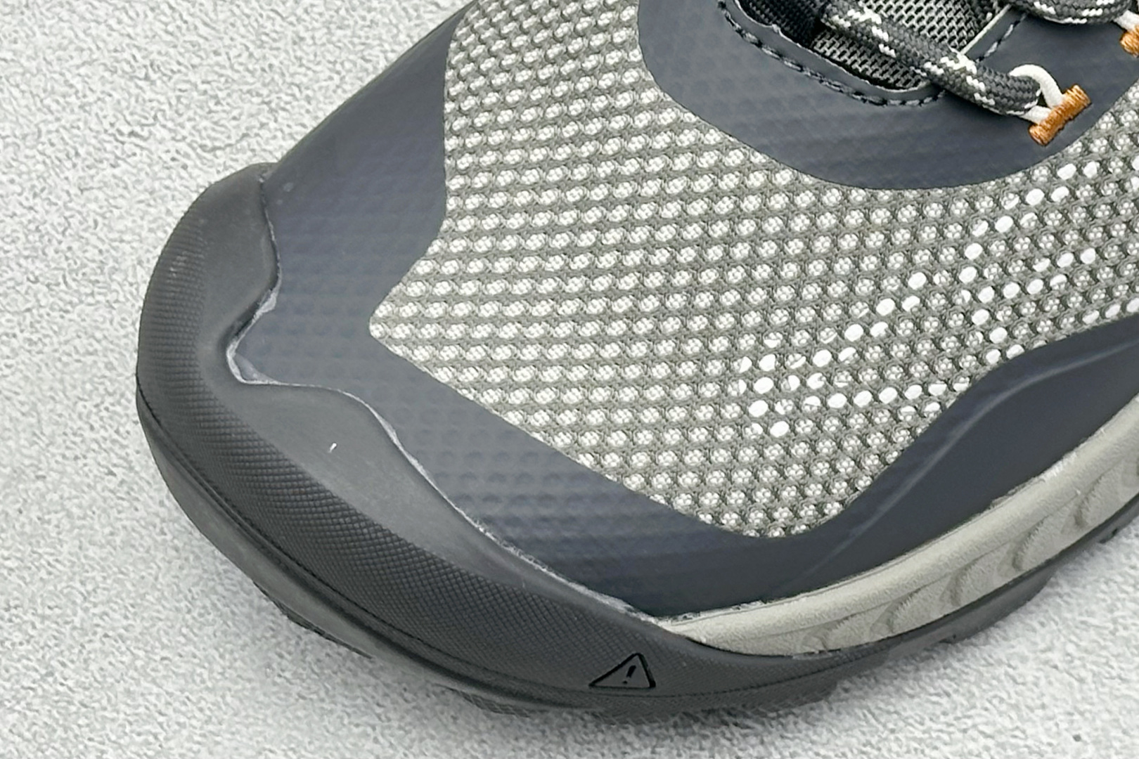 200 GX版KEEN科恩 NXIS EVO WP 户外运动低帮防水透气徒步鞋 灰色 1027798