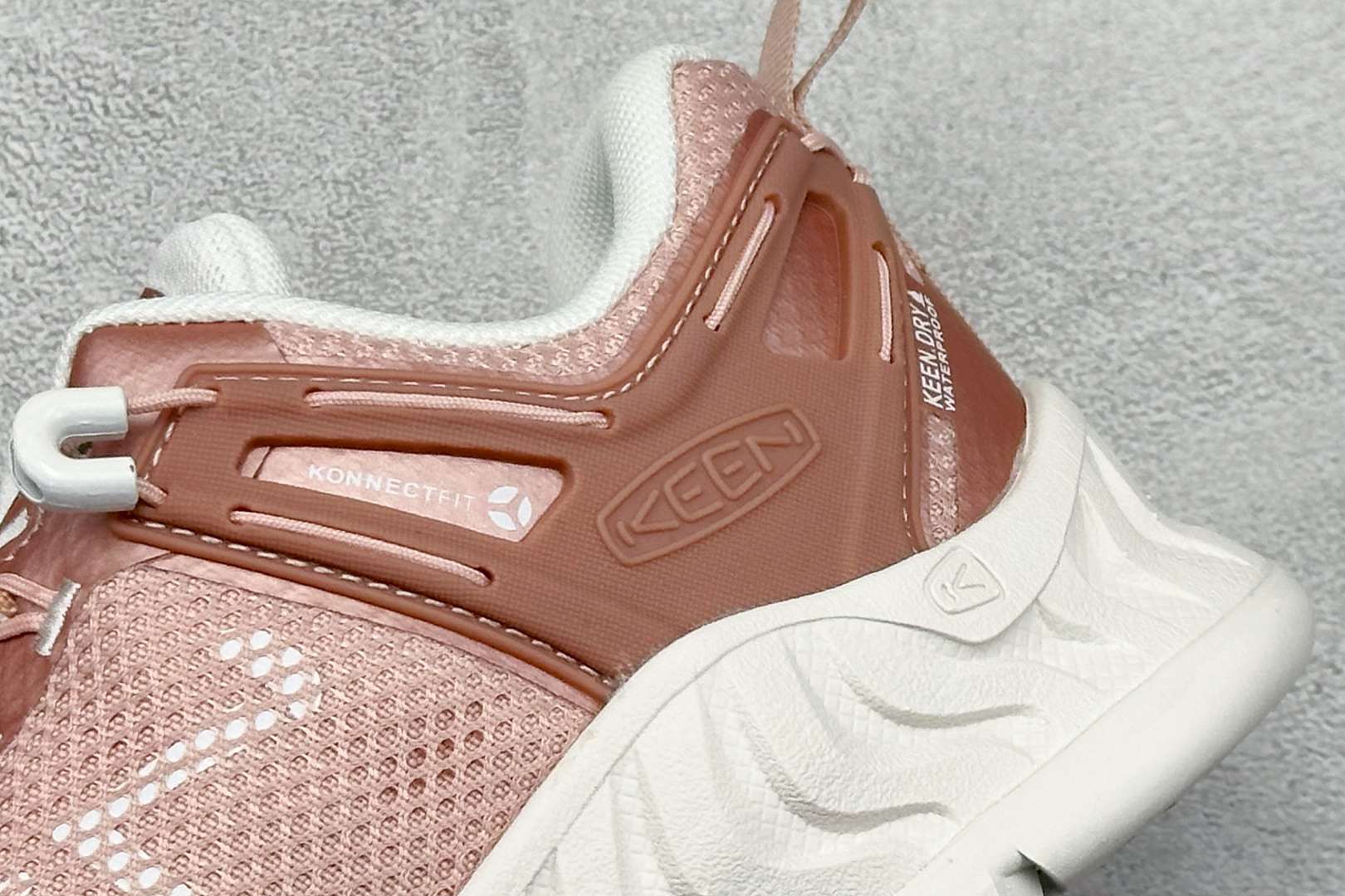 200 GX版KEEN科恩 NXIS EVO WP 户外运动低帮防水透气徒步鞋 粉色 1029786