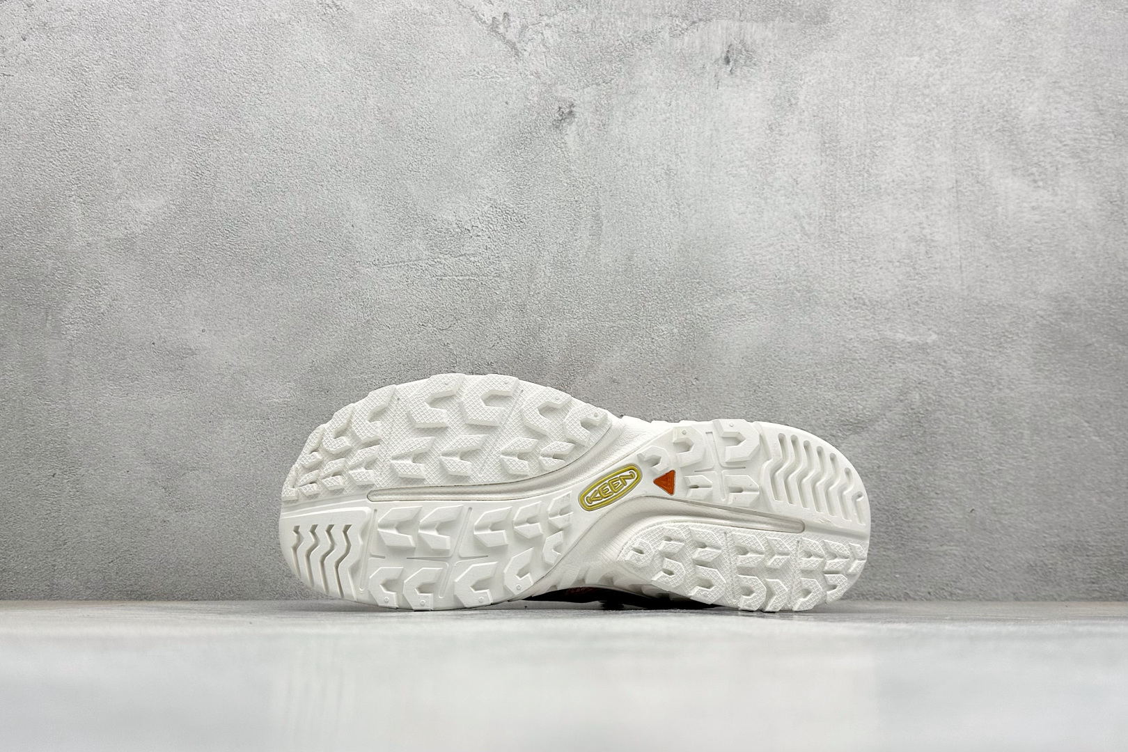 200 GX版KEEN科恩 NXIS EVO WP 户外运动低帮防水透气徒步鞋 粉色 1029786