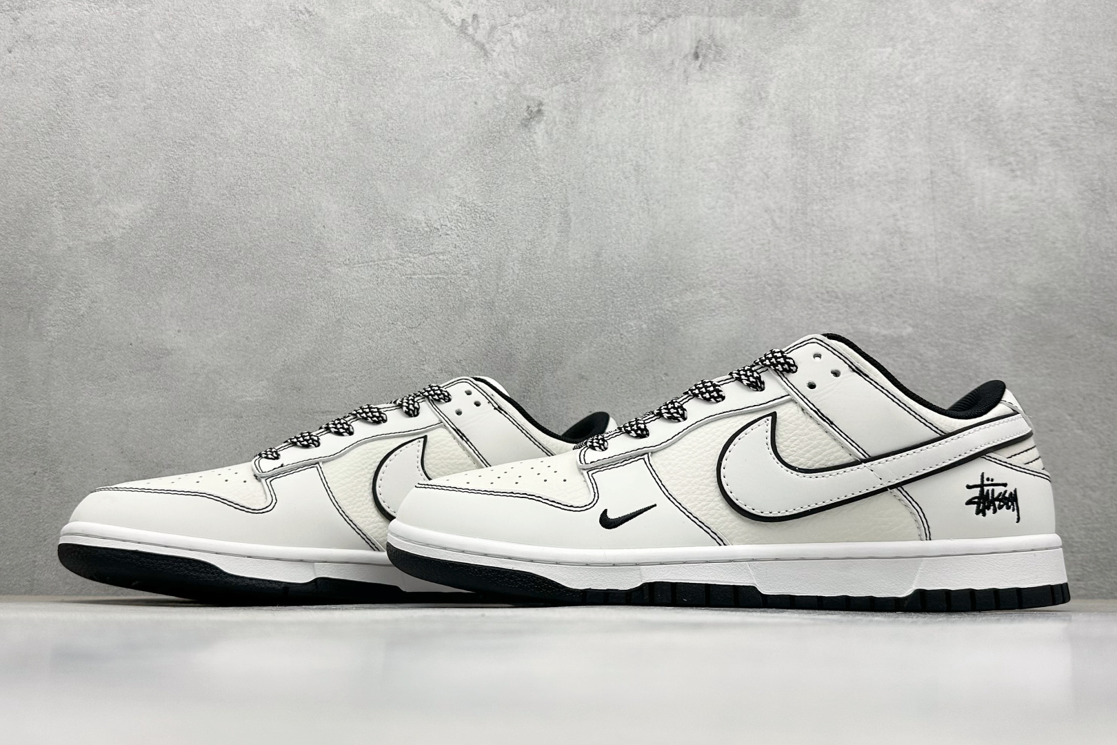280 XC版Nike SB Dunk Low x Stussy 白黑小勾 CS1688-135