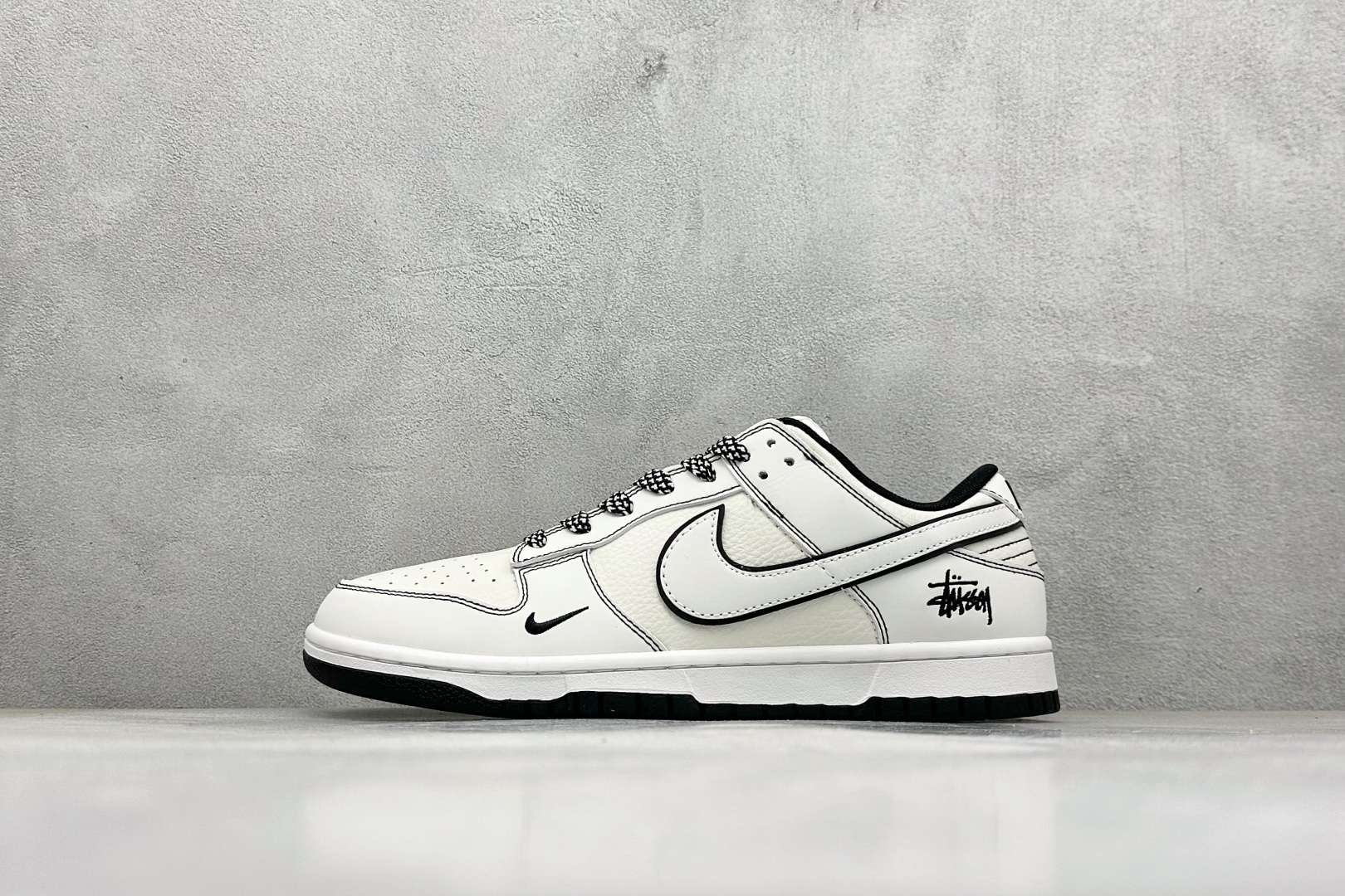 💰240
XC版Nike SB Dunk Low x Stussy 白黑小勾
纯原大厂出品 极力推荐
原装头层材料 独家版型蒸餾加工
帶來的是更好的视觉和脚感体验
大厂纯原品质出货 清洁度 电绣工艺
皮料切割干净无任何毛边 细节完美
官方货号:CS1688 135
尺码:36 36.5 37.5 38 38.5 39 40 40.5 41 42 42.5 43 44 44.5 45
编码:38