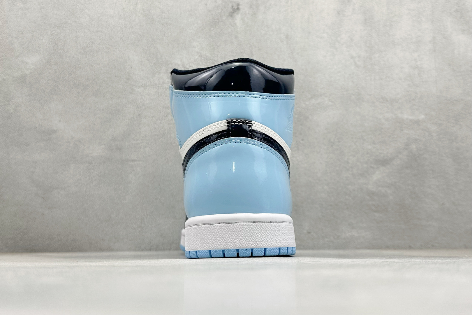 🌹 终端放店新F版AIR Jordan 1 RETRO HIGH OG 高帮 漆皮北卡蓝原装纸板原楦开发