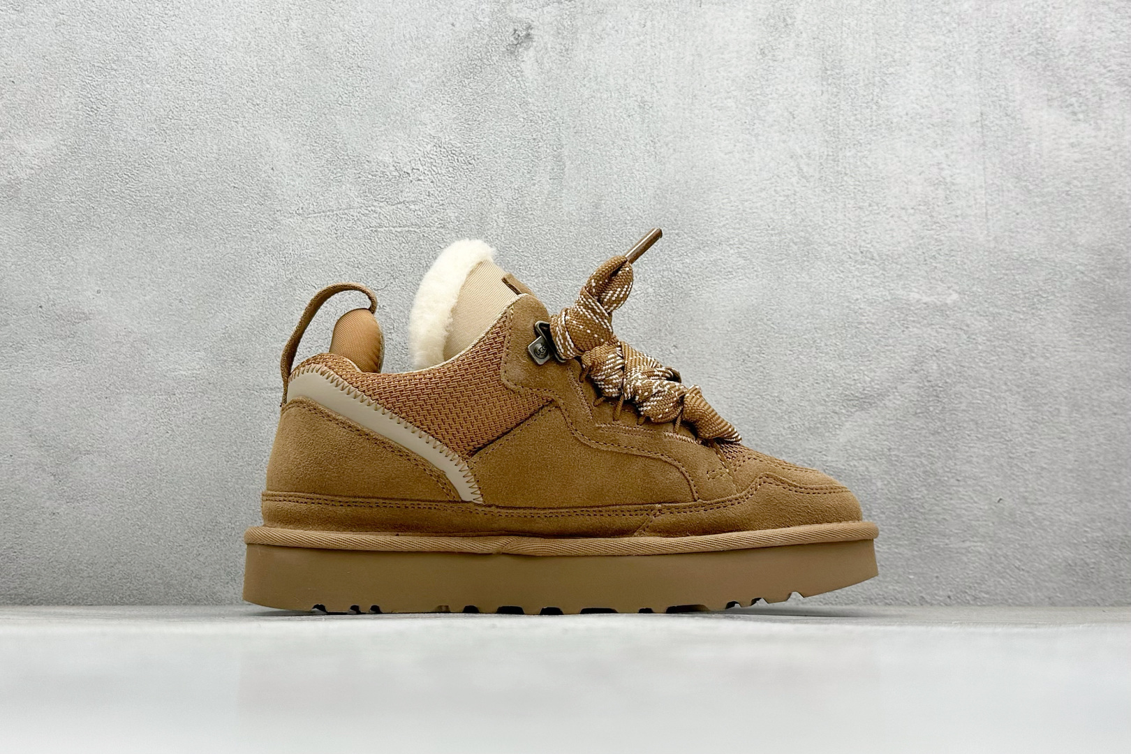 280 UGG 梅尔款 鞋面设计再生弹道帆布网纱采用优质翻毛皮鞋面双色扁平鞋带 1144032