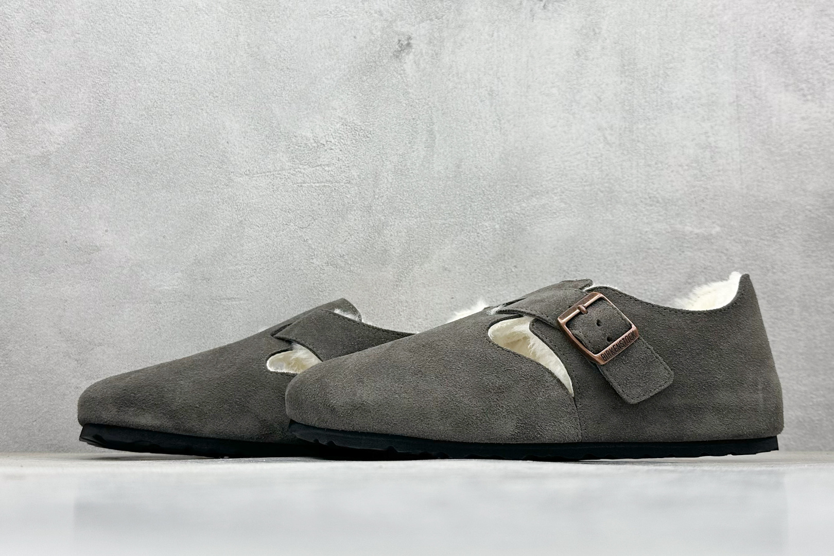 240 BK版Birkenstock 博肯全包加绒系列 深灰毛里 0129431