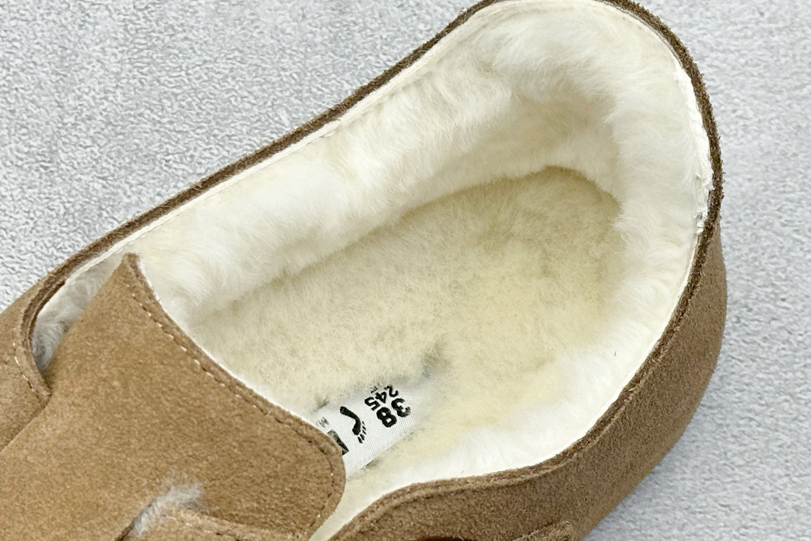 240 BK版Birkenstock 博肯全包加绒系列 棕色毛里 0129431