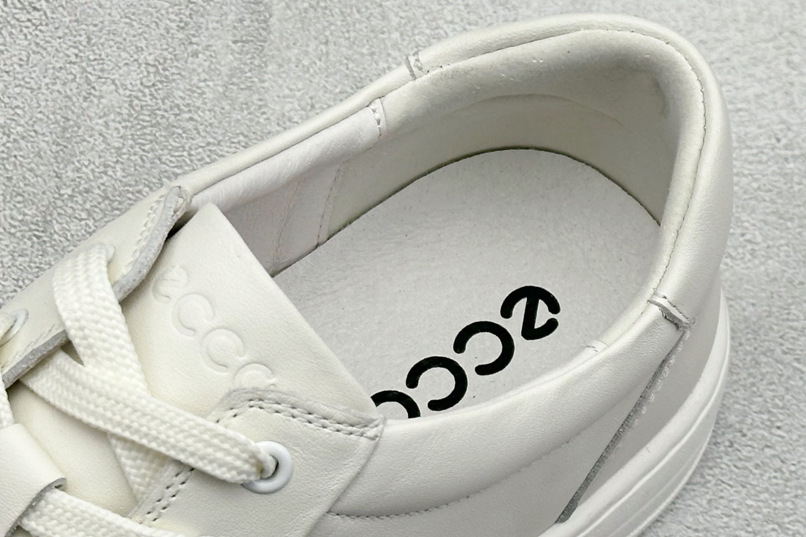 300 Ecco 爱步柔酷7号系列真皮舒适时尚休闲板鞋 6333690