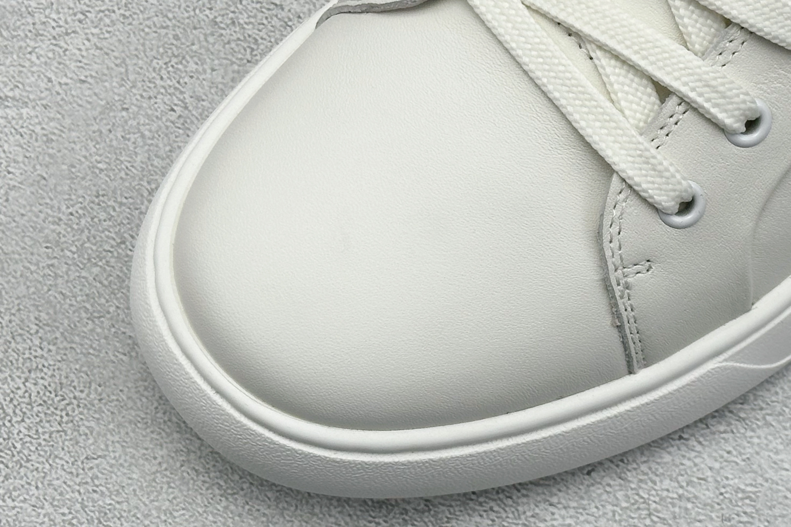 300 Ecco 爱步柔酷7号系列真皮舒适时尚休闲板鞋 6333690