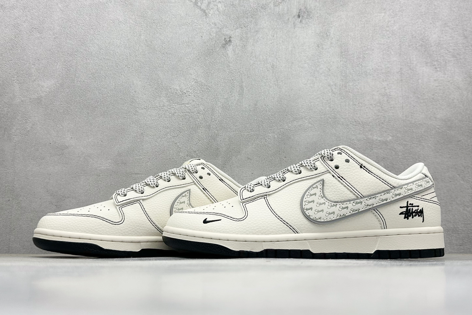 280 Nike SB Dunk Low 斯图西联名 米黑线灰银 高端定制 低帮休闲板鞋 HH7518-097-Chinese UA Cheap High Quatity Brand Clothes Bags handbags Sneakers wholesale wholesaler seller from China Factory suppliers Fashion Clothing Shoes best Quality Beautiful Price 280 Nike SB Dunk Low 斯图西联名 米黑线灰银 高端定制 低帮休闲板鞋 HH7518-097