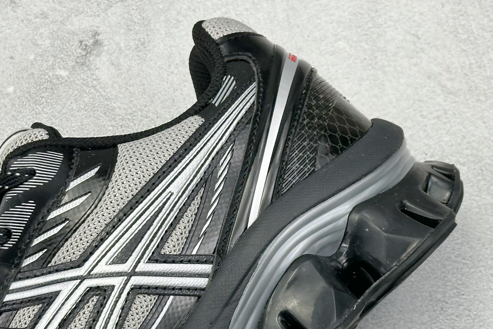 210 Asics Gel-Kinetic Fluent 亚瑟士运动休闲透气专业跑鞋 1203A799-021