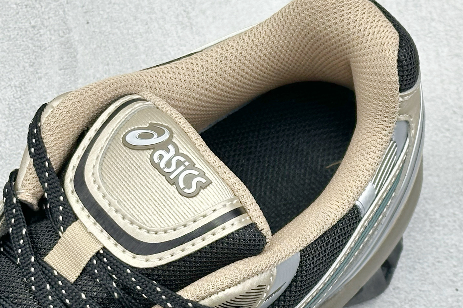 210 Asics Gel-Kinetic Fluent 亚瑟士运动休闲透气专业跑鞋 1203A737-002