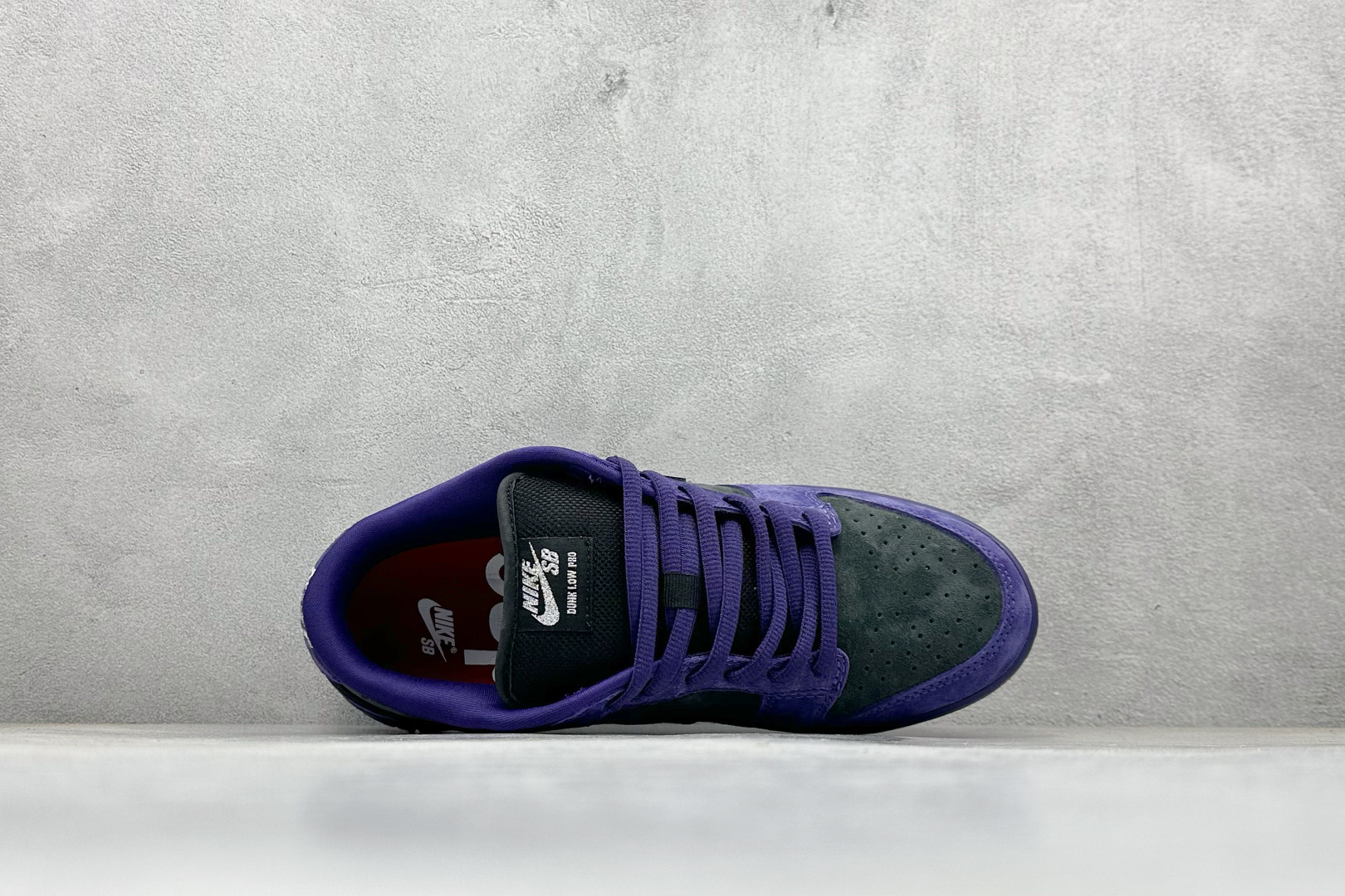 🌹 史诗级94 x Nike Dunk SB Dunk Low 联名灰紫 低帮休闲滑板鞋 货号;HQ84