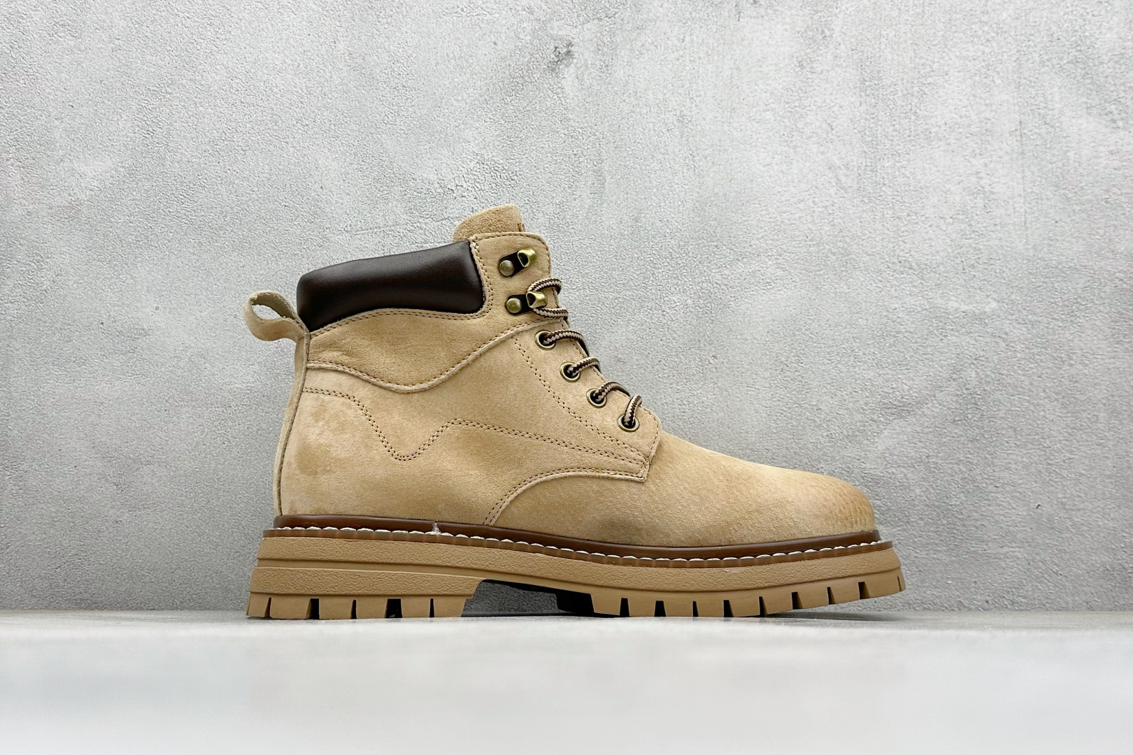 280 CAT卡特 硬汉推土机品牌经典百搭户外休闲大黄靴系列 P721906