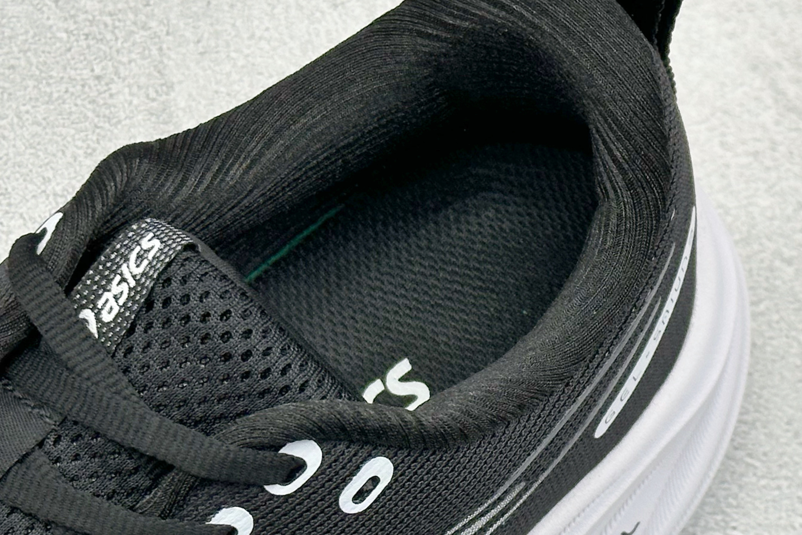 190 Asics Gel-Saiun 3 亚瑟士透气休闲鞋缓震男子耐磨跑步鞋 1011B258-001