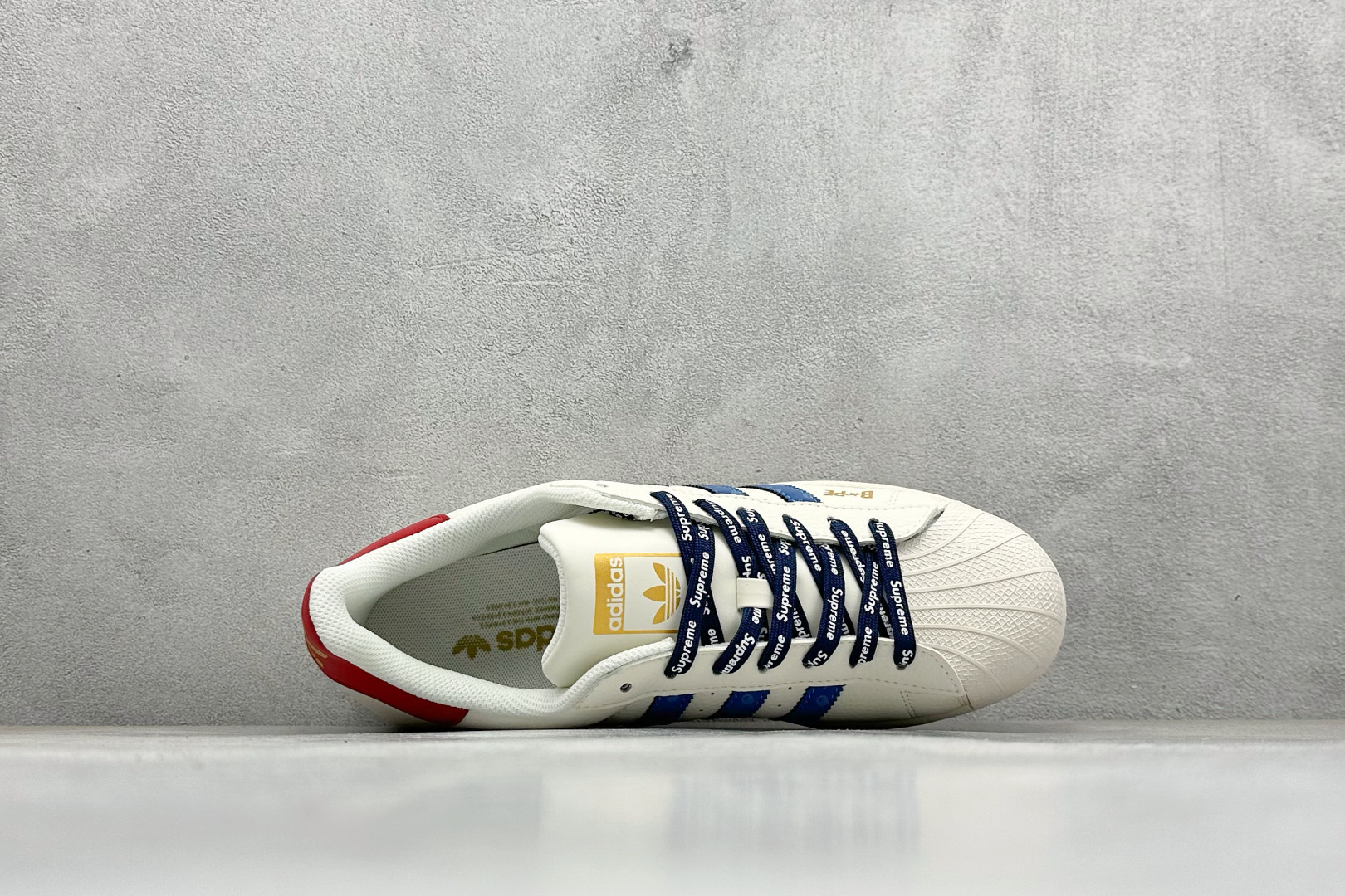 220 AD Originals Superstar x BAPE x Superme 白蓝红 QC2602