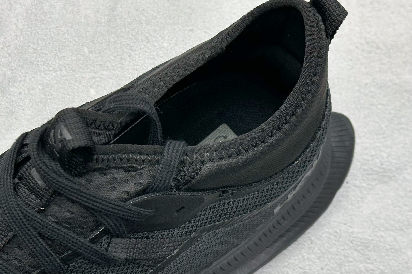 230 HOKA M KAWANA MID 轻量中帮户外越野跑鞋 户外山脉越野轻量运动跑鞋 1169270/BBNB