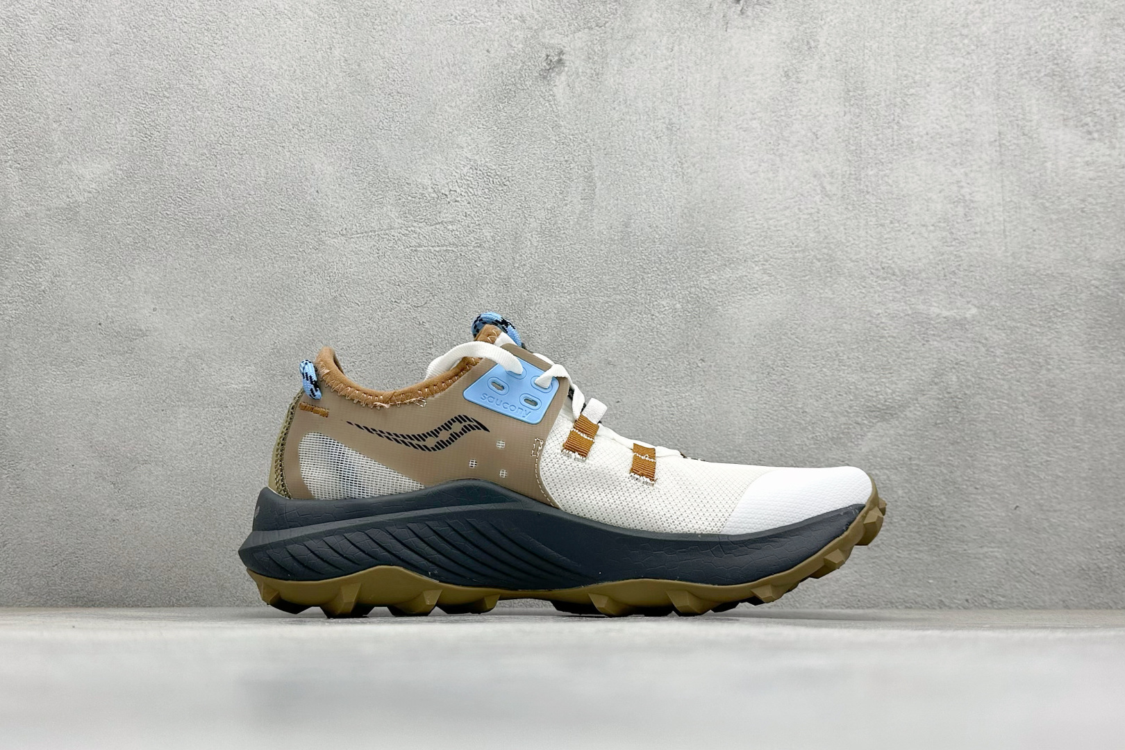 190 SAUCONY索康尼 ENDORPHIN RIFT系列 低帮缓震跑步鞋 S20858-20